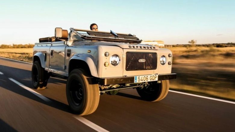 Me këtë Land Rover Defender mund të shkoni në Sahara, por edhe në plazh