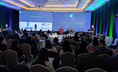 Dezinformimi gjinor, rrezik për demokracinë - në Prishtinë nis konferenca për integritetin e informacionit