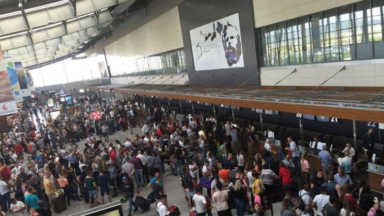 Fluks i madh i udhëtarëve në Aeroportin e Prishtinës, Gara: Të premten janë realizuar 93 fluturime