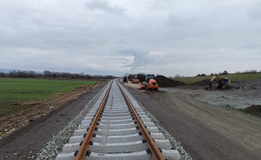 Vazhdojnë punimet për linjën hekurudhore Fushë Kosovë – Mitrovicë