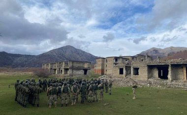 FSK dhe ushtria shqiptare kryejnë stërvitje të përbashkët, Maqedonci: Dy ushtri, një komb