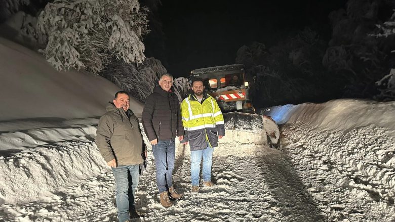 Bora e madhe në Brezovicë, Durmishi: Rrugët janë të kalueshme