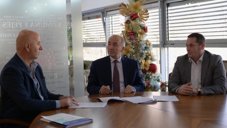 NATURKOSOVO dhe Komuna e Pejës nënshkruajnë memorandum për zhvillim të qëndrueshëm të turizmit në Kosovë