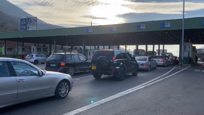 Rreth 28 mijë qytetarë qarkulluan në kufirin Kosovë – Shqipëri gjatë 24-orëve të fundit