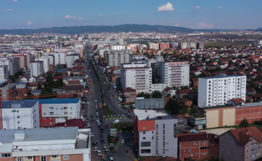 Një person në Fushë Kosovë i ther me thikë dy vëllezër