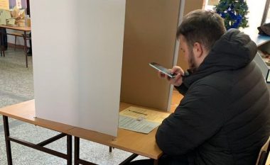 Zgjedhjet “demokratike” në Serbi, Musliu: Njerëzit duhet të fotografojnë votën për të qenë “OK” me Vuçiqin
