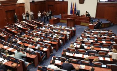 Kuvendi miratoi nevojën për ndryshimet ligjore për riorganizimin e ministrive