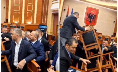 Deputetët e opozitës përplasen me Gardën, bllokojnë me karrige foltoren në Kuvendin e Shqipërisë
