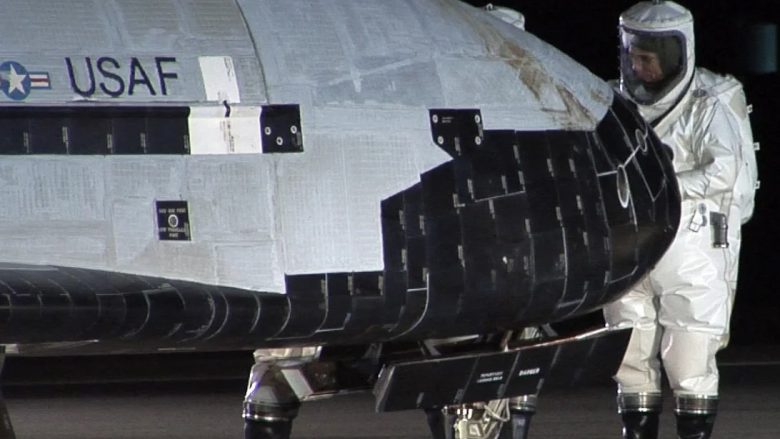 SpaceX shtyn lansimin e fluturakes misterioze hapësinore X-37B për ushtrinë amerikane