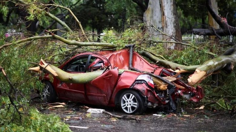 Katërmbëdhjetë të vdekur në Argjentinë pasi stuhia sjell erëra me shpejtësi 150 km/h