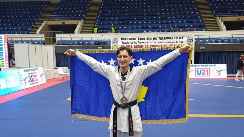 Bleron Ademi shpallet nënkampion i Evropës për U21 në taekwondo