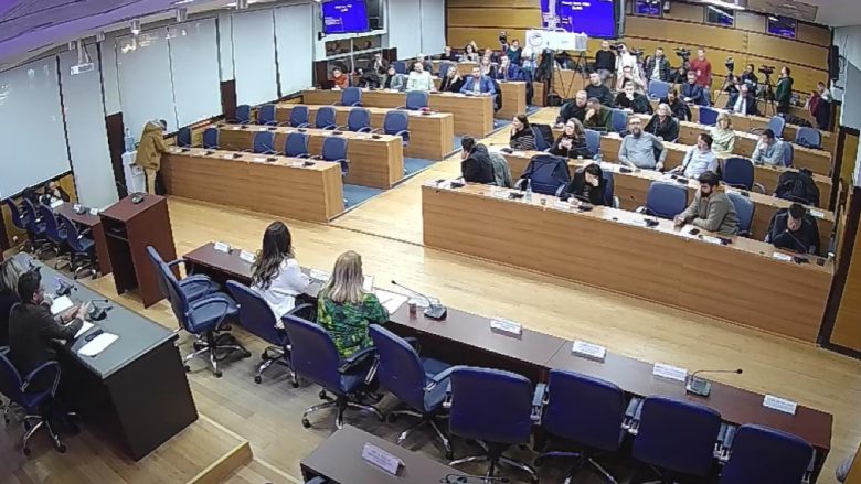 Kuvendi i Prishtinës miraton vendimin për faljen e tatimit në pronë në vlerë 75 euro