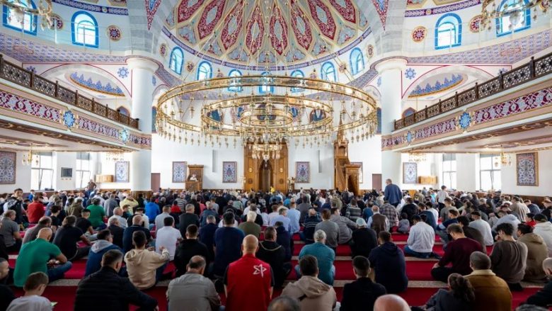 Gjermania nuk do të pranojë më imamë nga Turqia, do të trajnojë klerikët brenda vendit