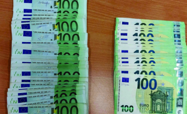 Doganat e Maqedonisë kanë konfiskuar 18 mijë euro, tentuar të transferonin në mënyrë të paligjshme 