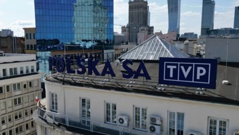 Qeveria e re e Polonisë shkarkon shefat e televizionit shtetëror, radios dhe lajmeve