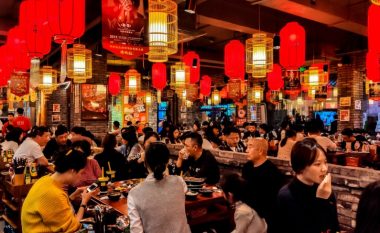 Kinezes i faturohet shuma prej 60 mijë eurove në një restorant – si ndodhi që rrjetet sociale të ngatërrojnë pagesat?