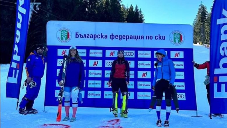 Skitarja Lirika Deva fiton medalje të artë në Bansko të Bullgarisë