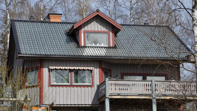 Harroni radiatorët, tjegullat suedeze janë e ardhme dhe kursim për shtëpinë tuaj