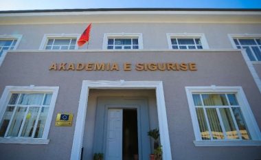 Arrestohet mjeku i Akademisë së Sigurisë në Tiranë, kërkonte 20 euro për një raport