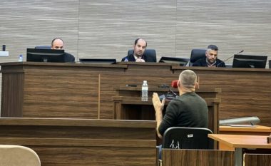 Gjykimi për krime lufte në Istog, dëshmitari rrëfen se si paramilitarët serbë e kishin hedhur në një grumbull kufomash
