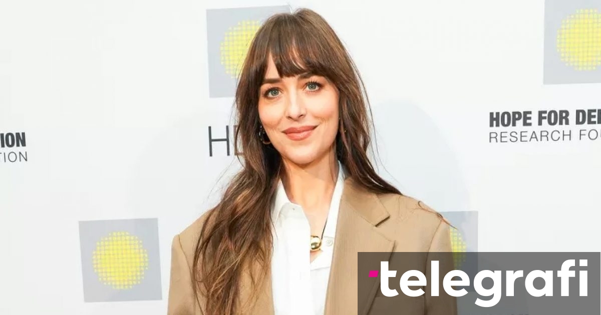 Dakota Johnson thotë se fle deri në 14 orë brenda natës, por a është i dëmshëm gjumi i tepërt sipas ekspertëve?