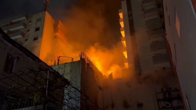 Riaktivizohet zjarri në qendrën tregtare në Lushnje, rreziku vijon të jetë i lartë