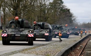 Gjermania pranon të dërgojë mijëra trupa në kufirin rus