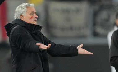Një legjendë mund ta marrë drejtimin e Romës nëse Mourinho shkarkohet para fundit të sezonit