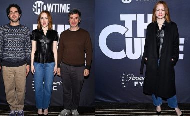 Emma Stone modelon bluzë lëkure të zezë dhe xhinse në eventin “All-Guild FYC” për serialin e saj të ri “The Cursed”