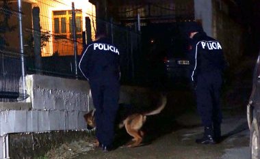 Pesë grabitës u përplasën me policinë në Prush, dyshime se janë të njëjtët që grabitën argjendarinë në Kamzë