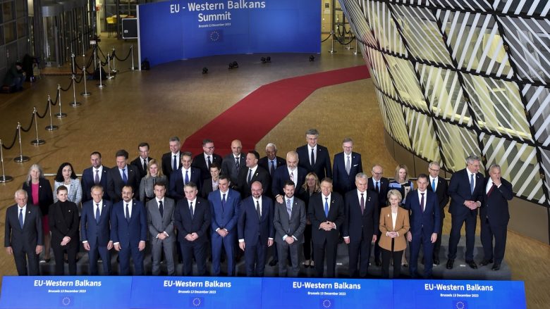 Samiti Bashkimi Evropian – Ballkani Perëndimor me deklaratë të përbashkët: Thirrje për zbatim të Marrëveshjes së Brukselit – Ohrit (Dokumenti)