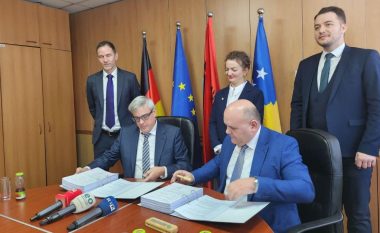 Nënshkruhet kontrata mes KRU “Prishtinës” dhe KfW-së, në total 61.9 milionë euro për rrjetin e ujërave të zeza dhe ujërave të reshjeve atmosferike