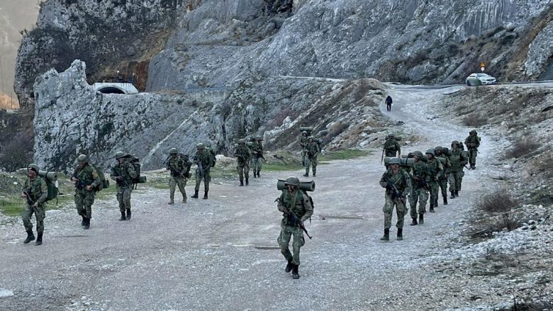 “Stërvitje aspak e lehtë në kursin ‘Komando’”, Peleshi: Forca e Sigurisë së Kosovës dhe Forcat e Armatosura Shqiptare treguan karakter të lartë