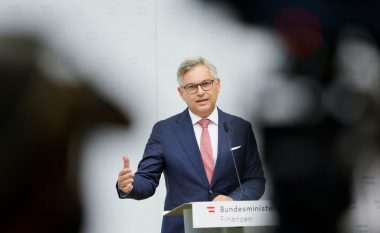Tejkaloi shpejtësinë, ministrit austriak të Financave i merret patentë shoferi për një muaj