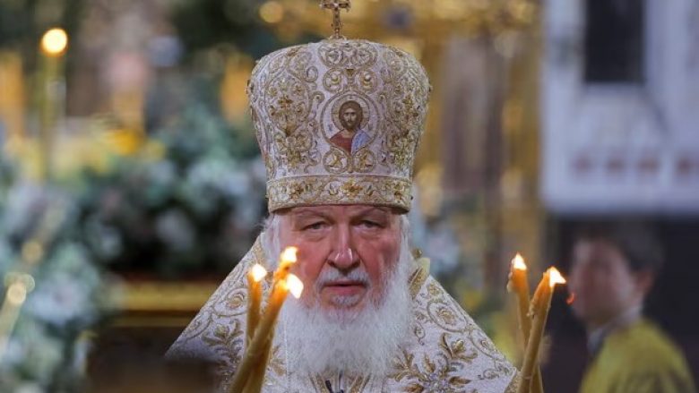 Prifti rus përballet me dëbimin për refuzimin e lutjes për fitoren ndaj Ukrainës