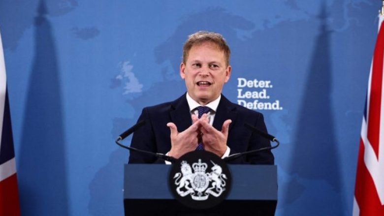 Sekretari britanik i Mbrojtjes paralajmëron për luftëra të reja gjatë pesë viteve të ardhshme, ku përfshihen Rusia – Kina dhe Irani