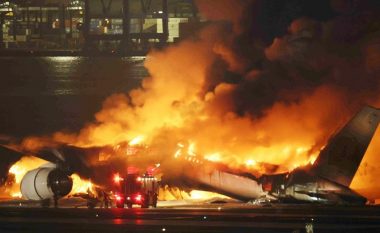 Humbin jetën pesë persona nga aeroplani i Rojeve Bregdetare, që u përplas me aeroplanin komercial në aeroportin e Tokios