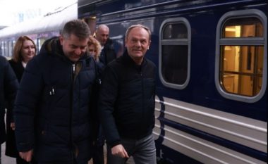 Kryeministri polak arrin në Kiev
