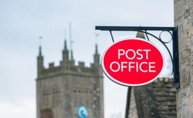 Prej 16 vitesh posta në Britaninë e Madhe ka akuzuar punëtorët për vjedhje parash, doli se ‘fajin’ e kishte sistemi kompjuterik