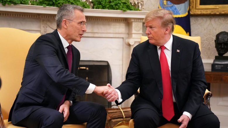 Shefi i NATO-s tregon “nëse është i shqetësuar nëse Trump do të tërhiqet nga aleanca”, nëse rizgjidhet president