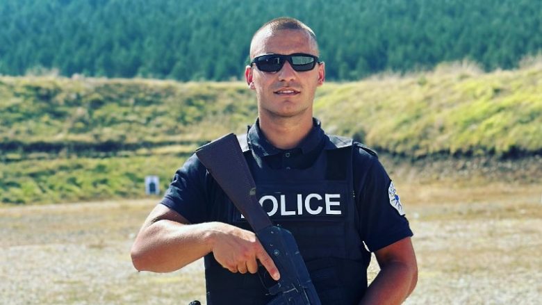 Polici e lë Kosovën në ditën e parë të lëvizjes pa viza, nëna e tij: Rrugë të mbarë bir, ti ma bëj hallall…