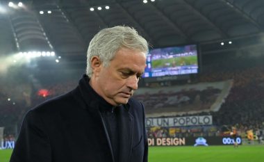 Mes shumë emocionesh, Mourinho u jep lamtumirën e fundit tifozëve të Romës