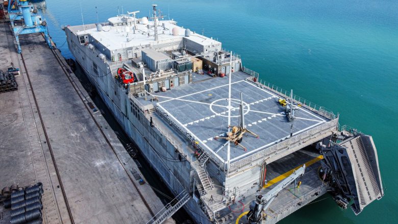 Anija e Forcave Detare të Shteteve të Bashkuara Trenton mbërriti në Durrës