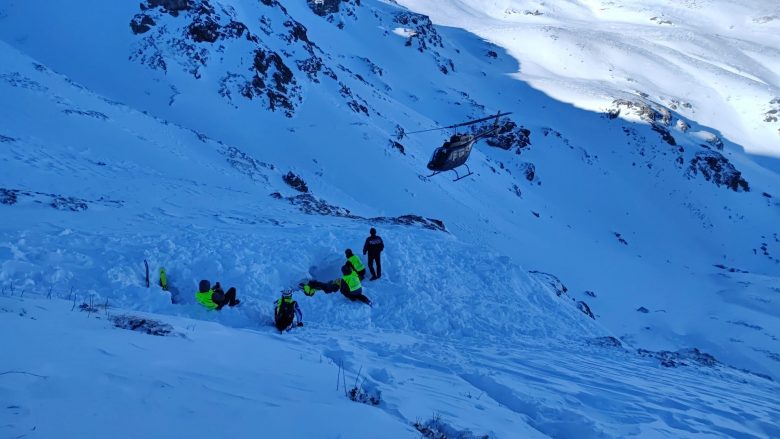 I zuri orteku në zonën e Kalasë së Dodës – detaje se si u shpëtuan dy turistët zviceran