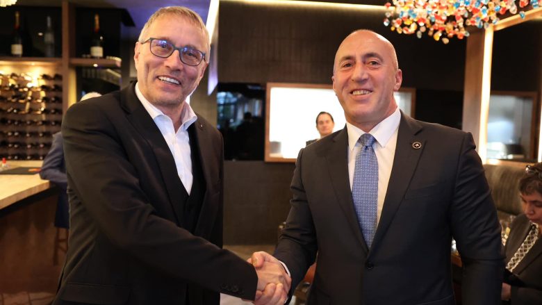 Haradinaj takohet me ministrin çek: Heqja e sanksioneve nga BE-ja, nevojë urgjente për zhvillim ekonomik të Kosovës