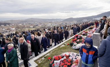 Krasniqi, Abdixhiku dhe Haradinaj kujtojnë masakrën e Reçakut