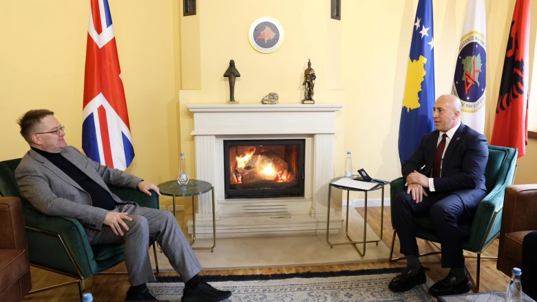 Haradinaj pret në takim lamtumirës ambasadorin Abbott: Roli i Mbretërisë së Bashkuar jetik për lirinë e Kosovës