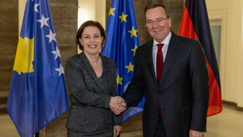 Gërvalla takon ministrin gjerman të mbrojtjes, i kërkon rritje dhe përforcim të rolit të Gjermanisë në rajon