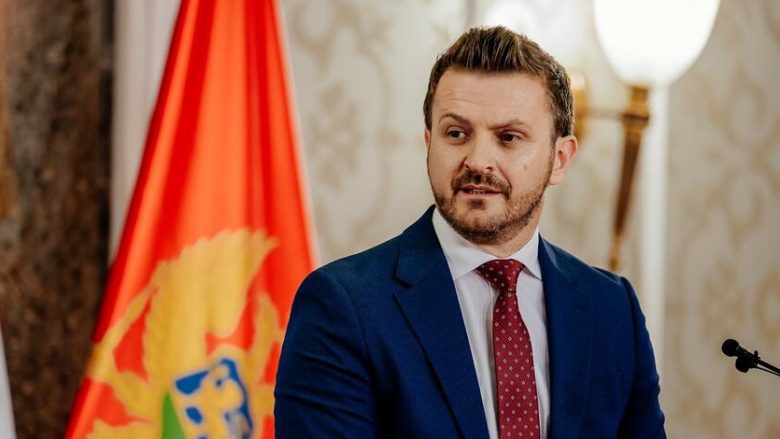 Ministri shqiptar në Qeverinë e Malit të Zi: Japim dorëheqje nëse iniciohet tërheqja e njohjes së Kosovës