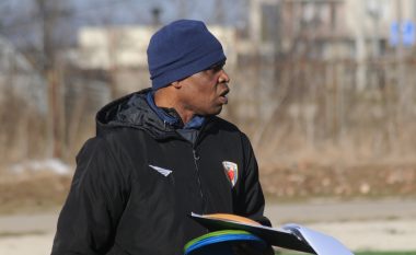 Egbo i lumtur me triumfin në Superkupën e Kosovës dhe trofeun e parë si trajner i Prishtinës